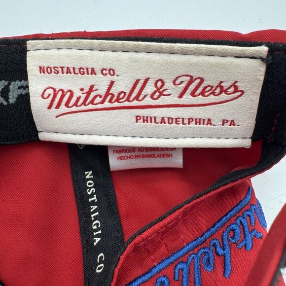 Mitchell & Ness Philadelphia 76ers Core Basic Red Adjustable Snapback Hat Cap - Picture 3 of 12